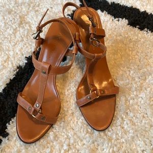ANNE KLEIN brown heels
